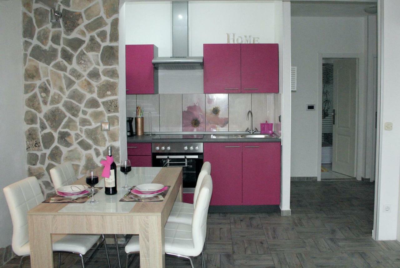 Apartman Pobuk Primošten Exterior foto